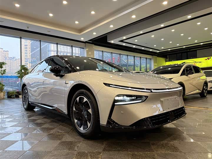 Фото 3 - XPeng F57