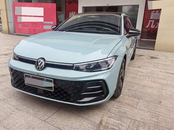 Фото 1 - Volkswagen Passat