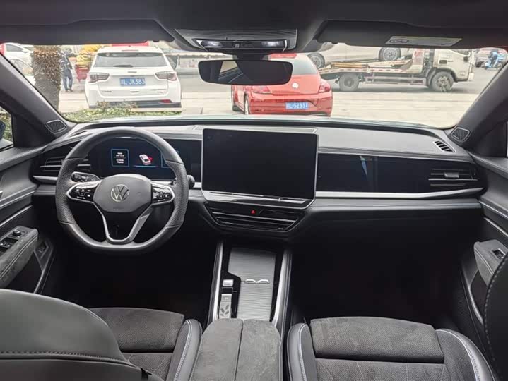 Фото 8 - Volkswagen Passat