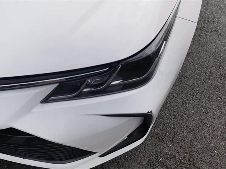 Фото 5 - Toyota Corolla