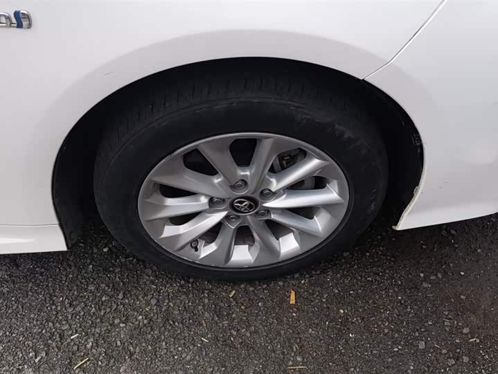 Фото 6 - Toyota Corolla