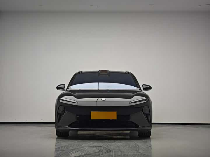 Фото 2 - Nio ET5T