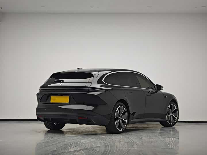 Фото 5 - Nio ET5T