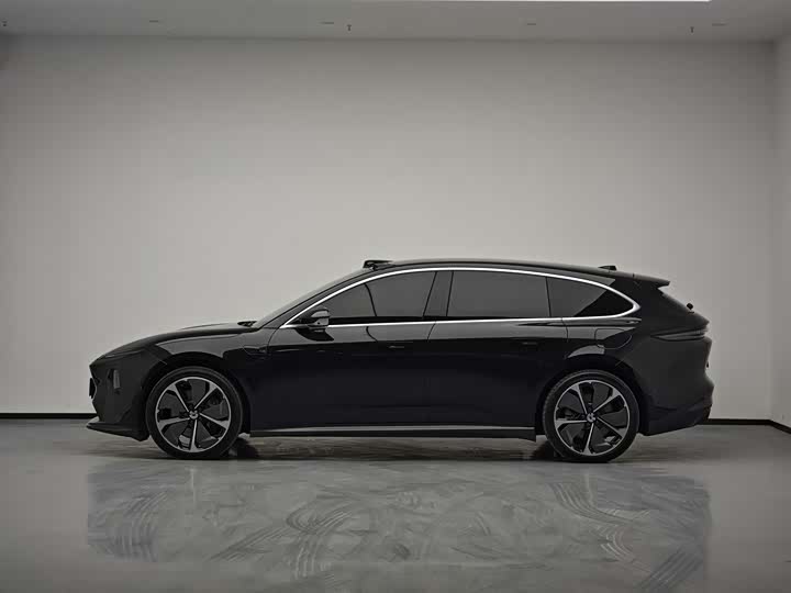 Фото 6 - Nio ET5T