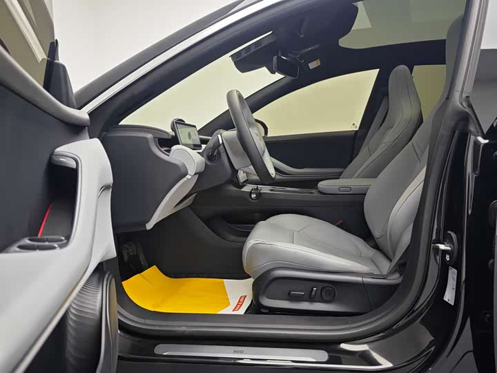 Фото 7 - Nio ET5T