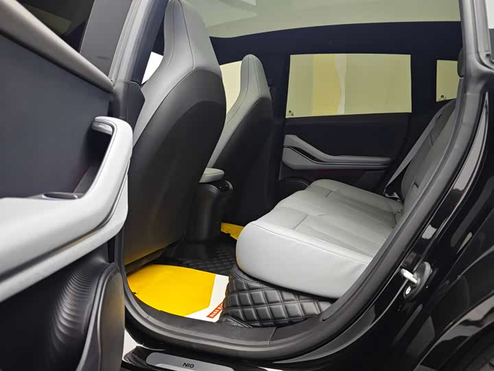 Фото 8 - Nio ET5T