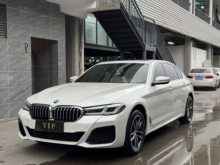 Фото 1 - BMW 5 Series