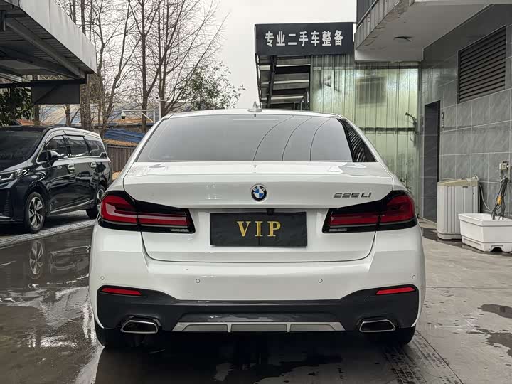 Фото 4 - BMW 5 Series