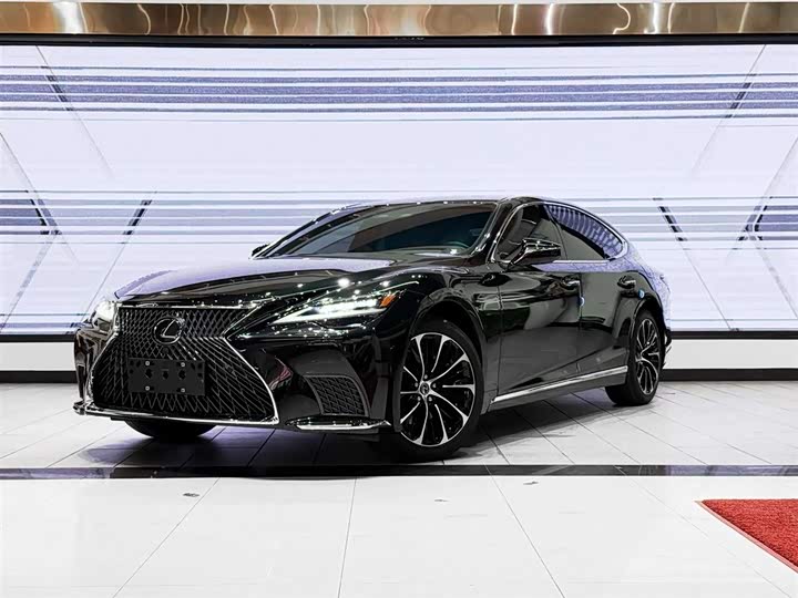 Фото 3 - Lexus LS