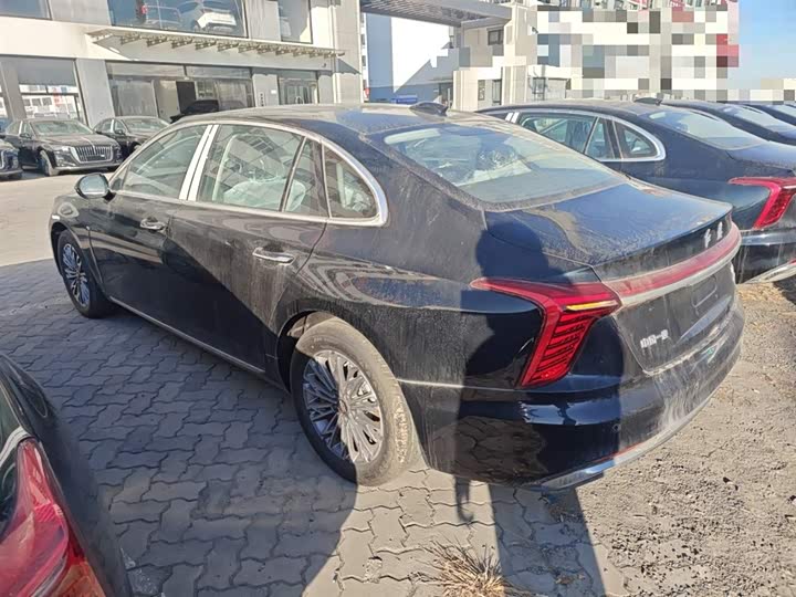 Фото 5 - Hongqi H5