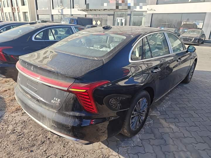 Фото 7 - Hongqi H5