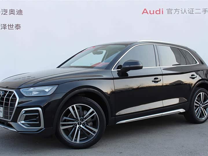 Фото 2 - Audi Q5L