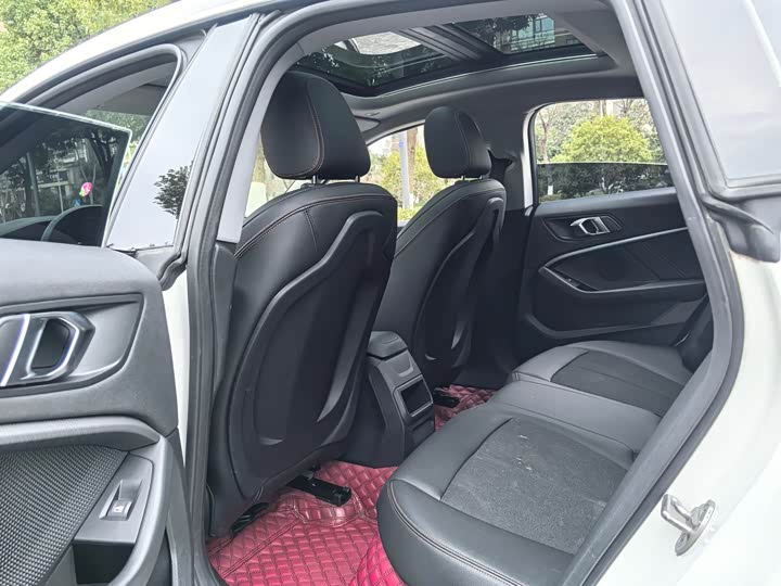 Фото 9 - BMW 2 Series