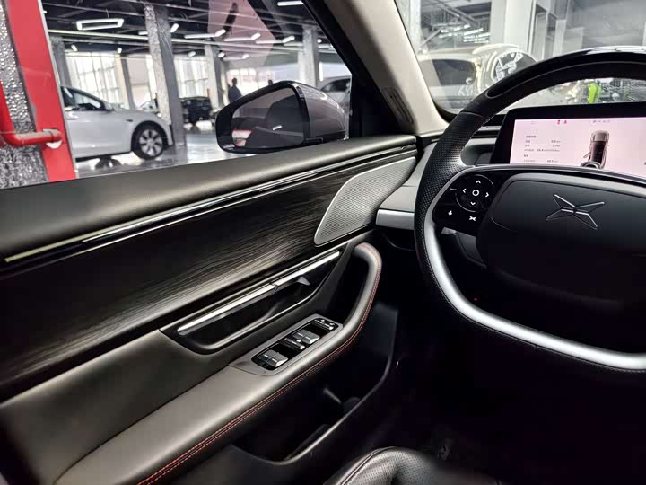 Фото 7 - XPeng P7