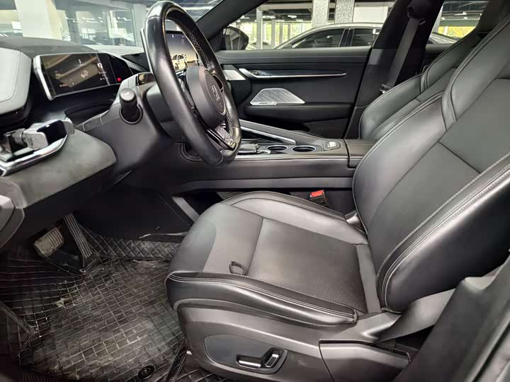 Фото 4 - Zeekr 001