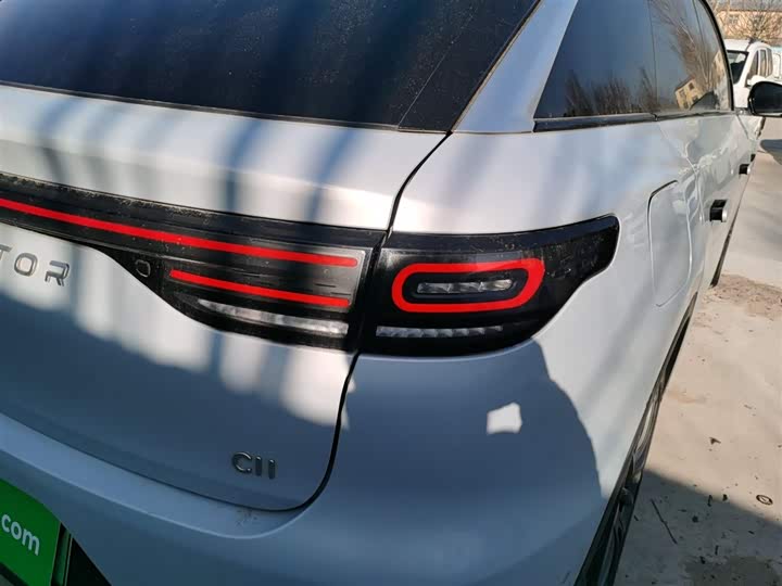 Фото 8 - Leapmotor C11