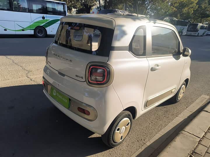 Фото 7 - Bestune Pony