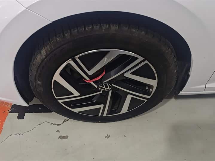 Фото 6 - Volkswagen Sagitar L