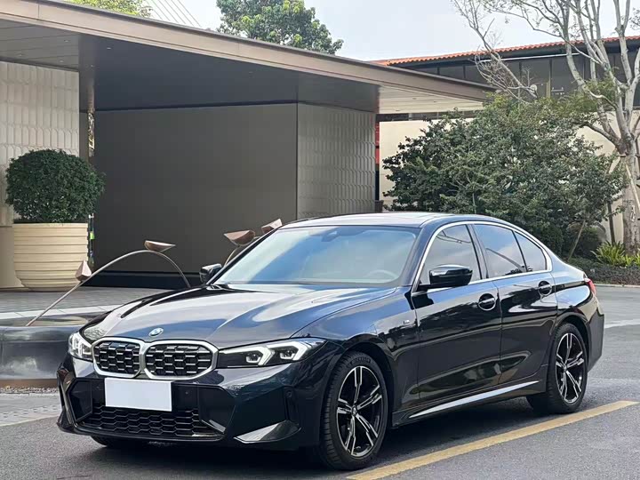 Фото 1 - BMW 3 Series