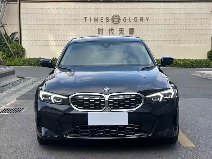 Фото 2 - BMW 3 Series