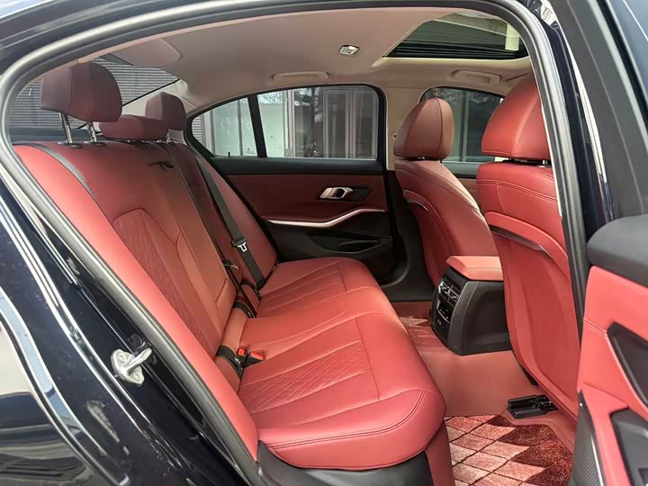 Фото 9 - BMW 3 Series