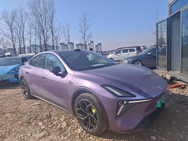 Фото 1 - Changan Deepal L06