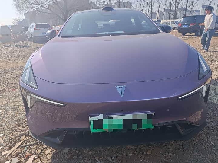 Фото 2 - Changan Deepal L06