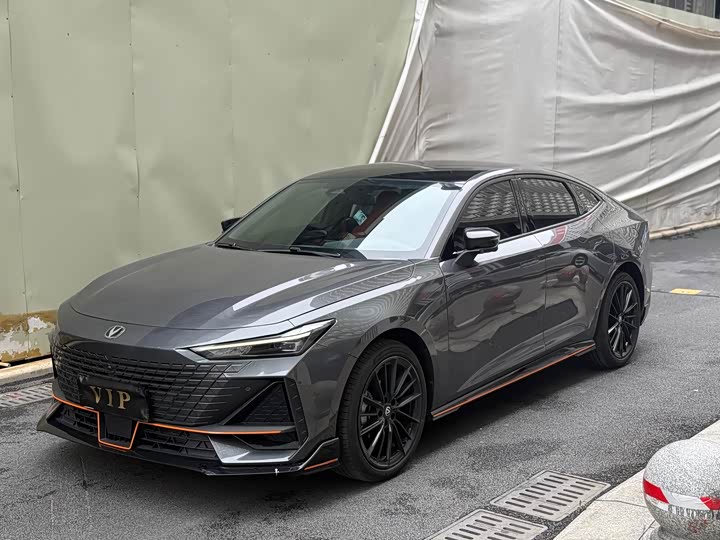 Фото 1 - Changan UNI-V