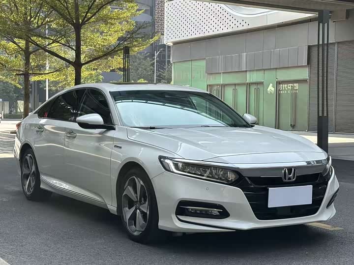 Фото 3 - Honda Accord