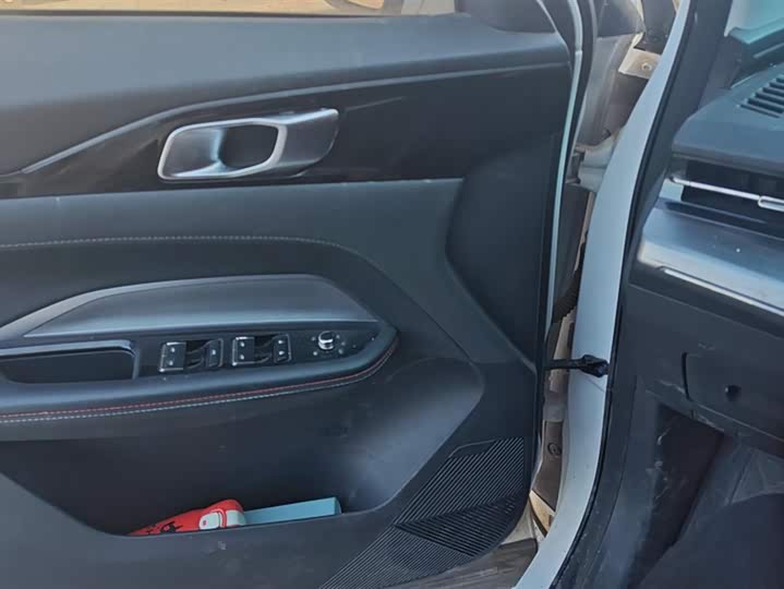 Фото 7 - Changan Oshan Z6