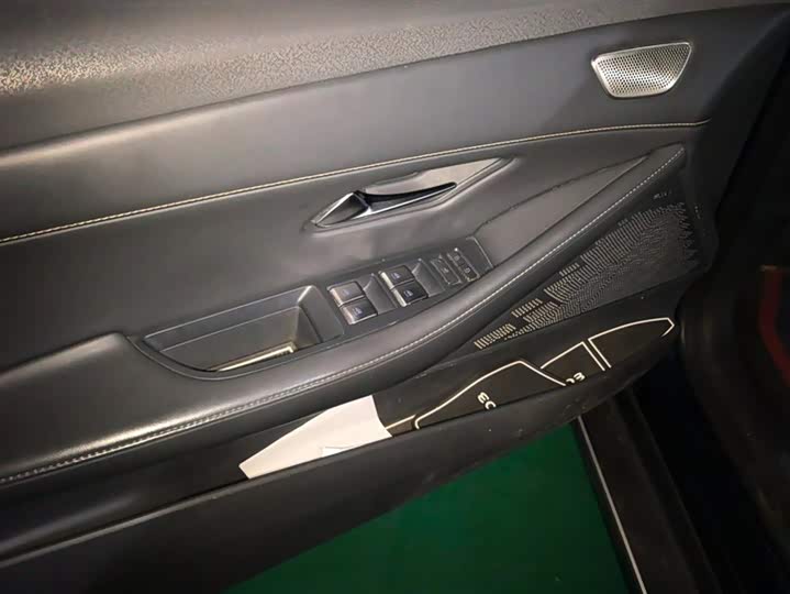 Фото 7 - Changan Deepal SL03