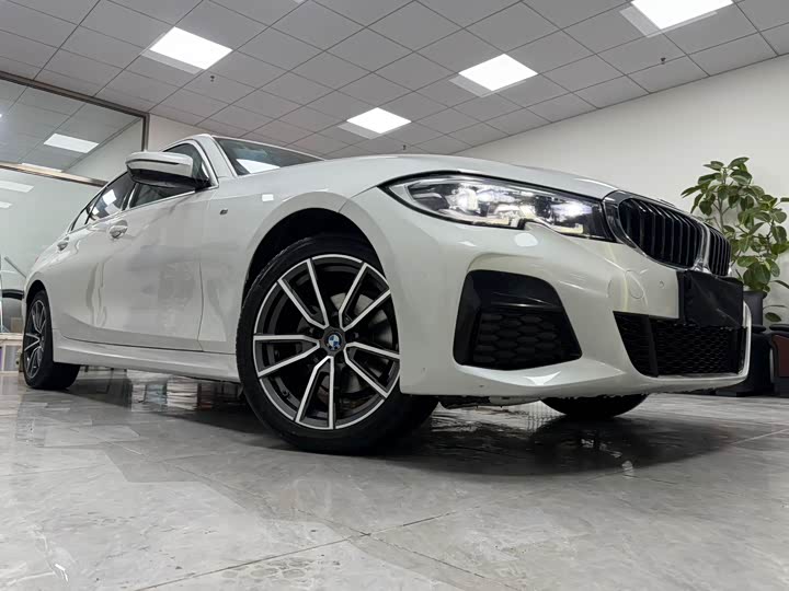 Фото 3 - BMW 3 Series