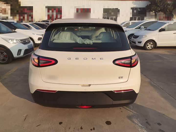 Фото 6 - Geely Galaxy Geome