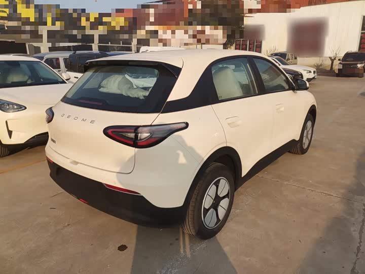 Фото 7 - Geely Galaxy Geome