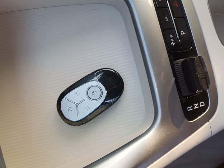 Фото 9 - Geely Galaxy Geome