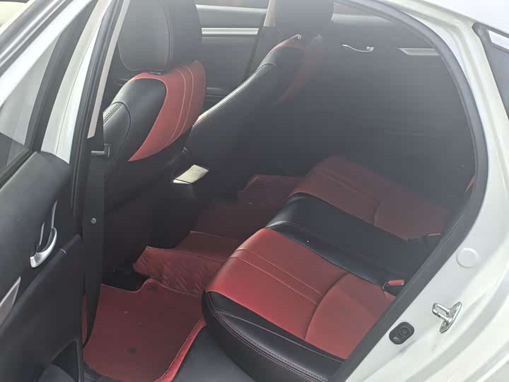 Фото 5 - Honda Civic