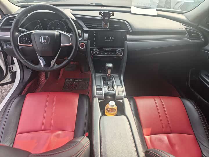 Фото 6 - Honda Civic