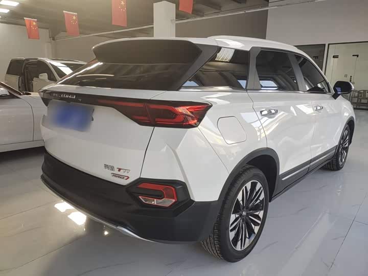 Фото 7 - Bestune T77