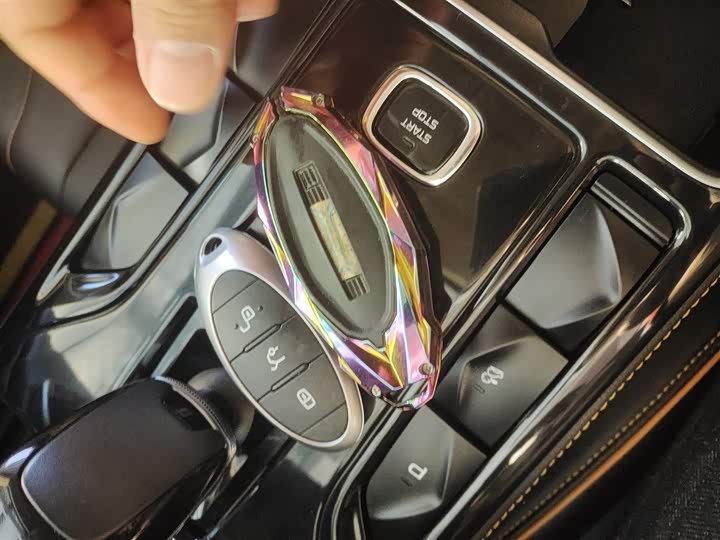 Фото 9 - Bestune T77