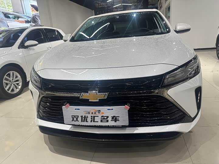 Фото 2 - Chevrolet Monza