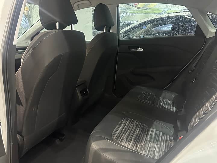 Фото 6 - Chevrolet Monza