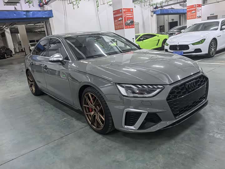 Фото 3 - Audi S4