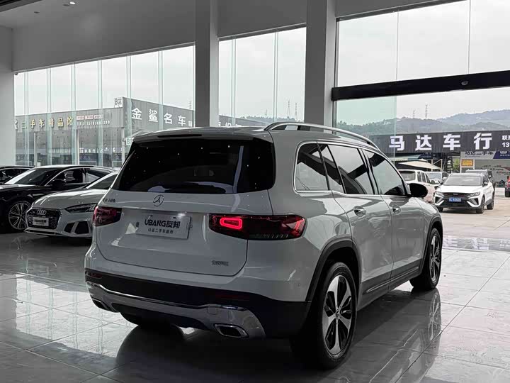 Фото 4 - Mercedes-Benz GLB-Class