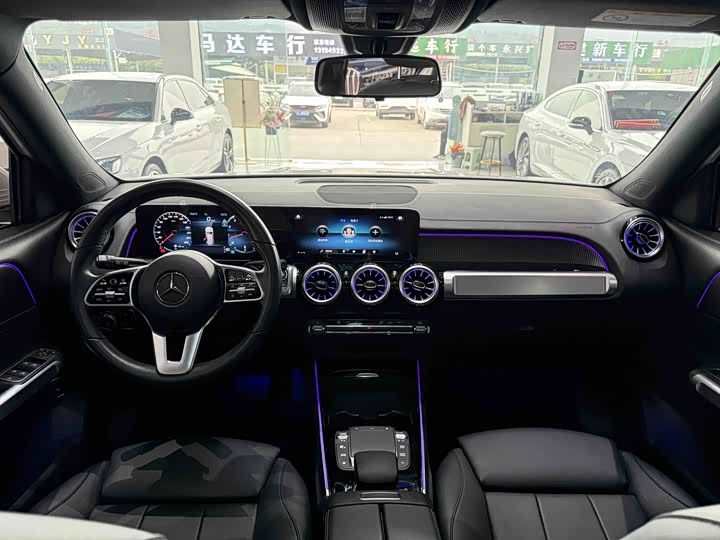 Фото 9 - Mercedes-Benz GLB-Class