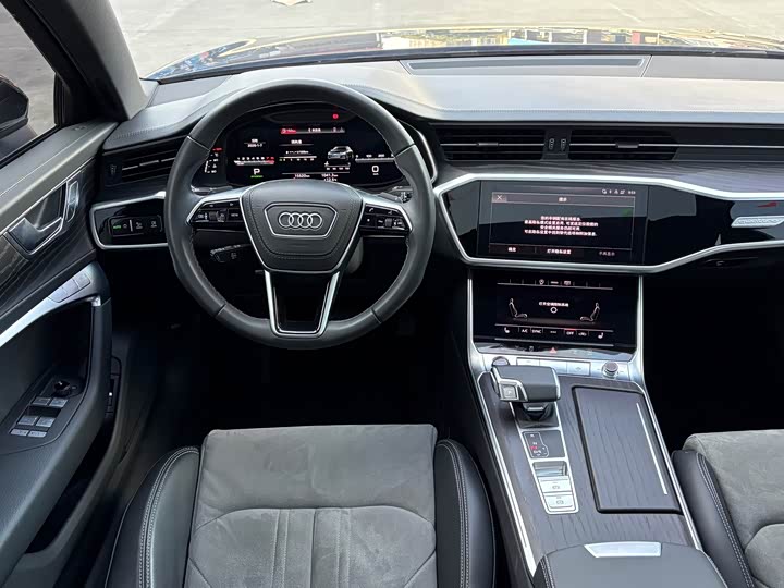 Фото 5 - Audi A6L