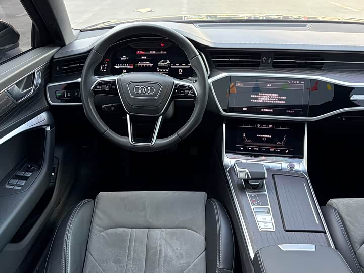 Фото 6 - Audi A6L