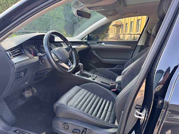 Фото 4 - Volkswagen Magotan