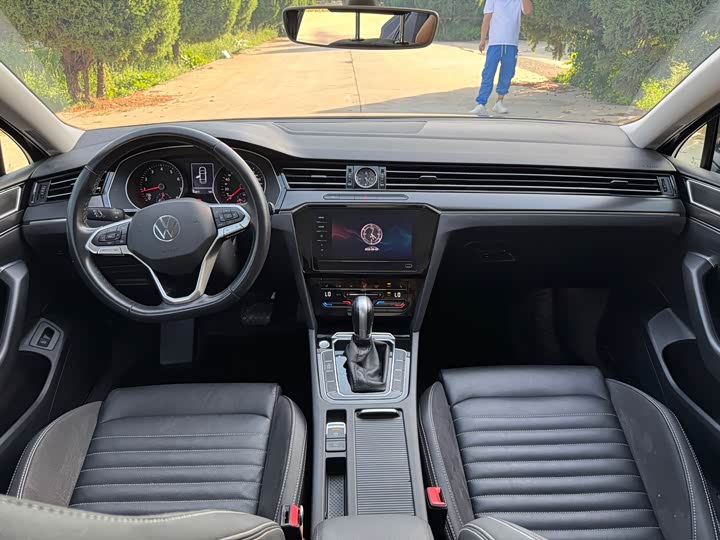 Фото 5 - Volkswagen Magotan