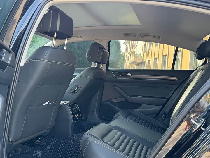 Фото 6 - Volkswagen Magotan