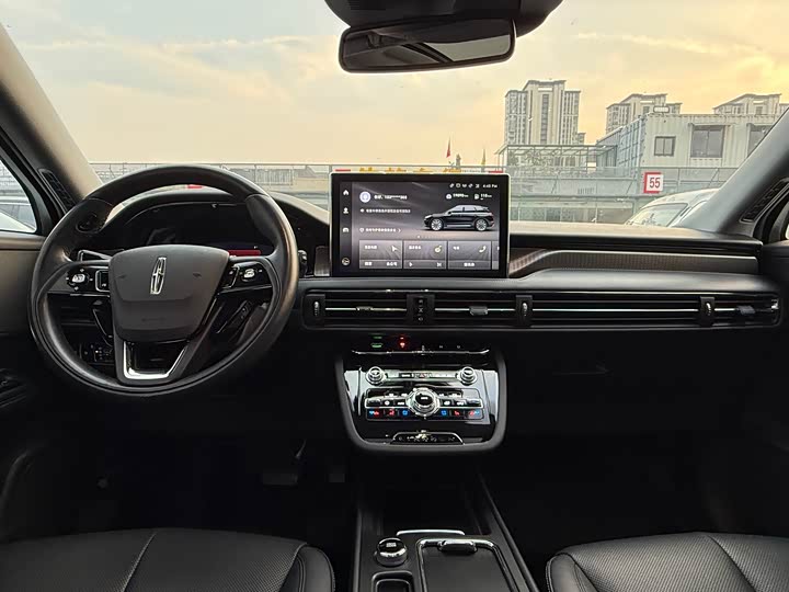 Фото 9 - Lincoln Corsair